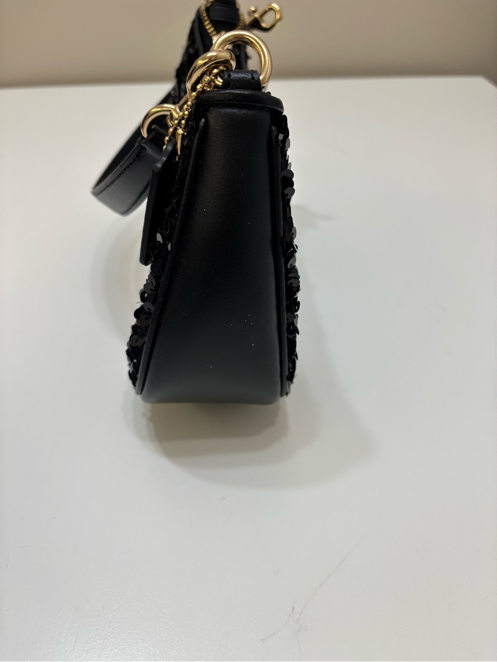 โจ COACH TERI SHOULDER BAG โ BLACK SEQUIN โจ NWT - Picture 4 of 10